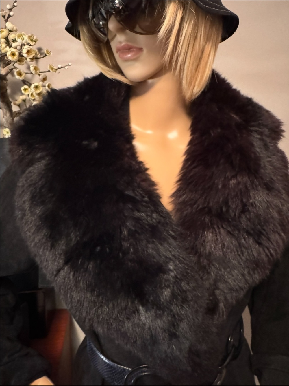 Vintage Women's Black Fur Collar
